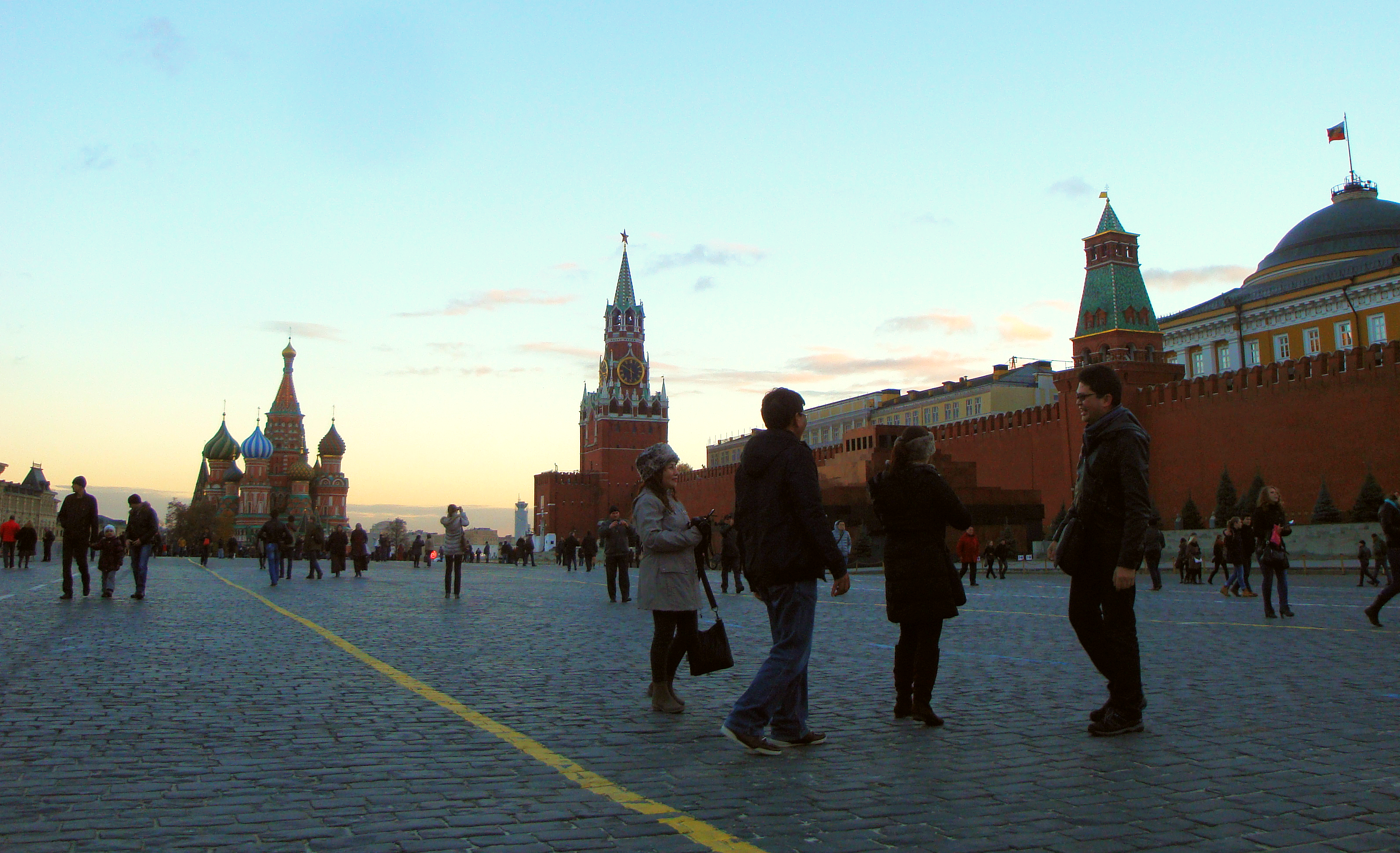 Красная площадь дорога. Палатки на красной площади. Кремль 2.0. История красной площади в Москве.